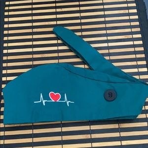 New green head cover with buttons and sweat band